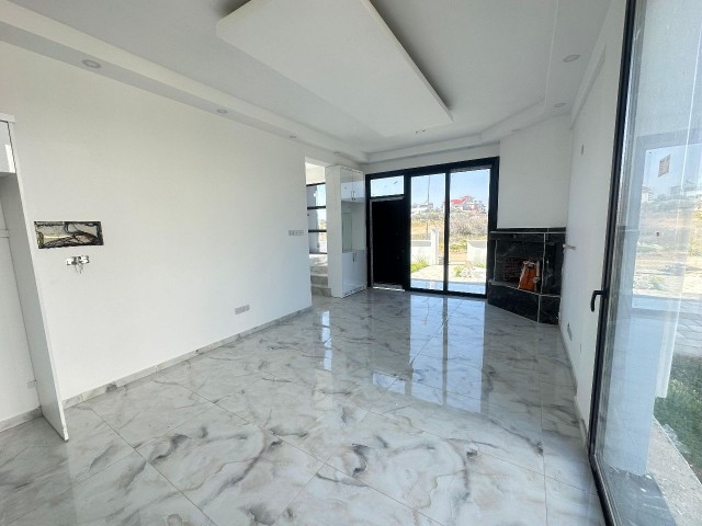 İSKELE LONG BEACH SATILIK DENİZ MANZARALI ÇATI TERASLI 3+1 VİLLA   *** 240.000 GBP ***