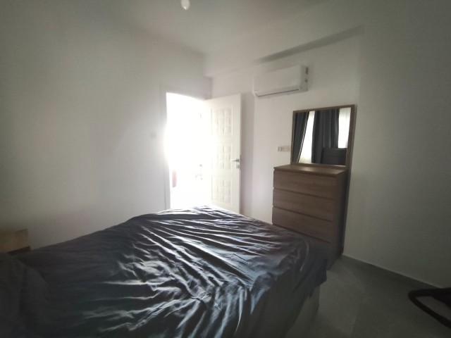Girne Merkez'de Muhteşem Lokasyonda Satılık Ful Eşyalı 2+1 Daire