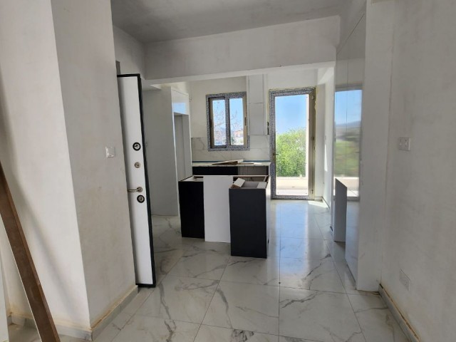 Prestijli bir kompleks içinde 1+1 modern daire satışa sunuldu - Fotoğraf 1