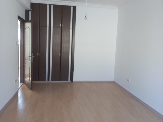 Gönyeli, Lefkoşa’da Geleneksel 3+1 İkiz Villa