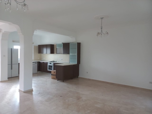 Gönyeli, Lefkoşa’da Geleneksel 3+1 İkiz Villa - Fotoğraf 4
