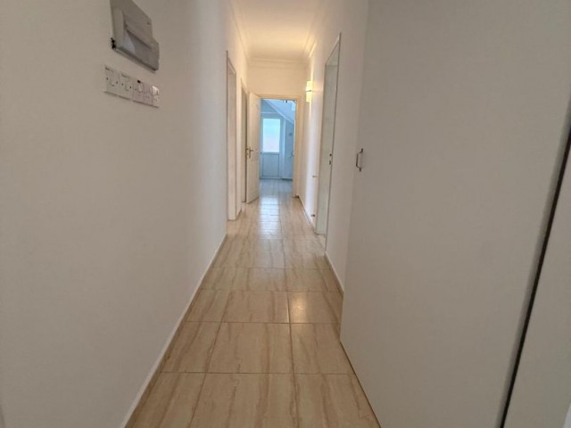 ✨ Karşıyaka’da Deniz & Dağ Manzaralı Geniş 4+2 Villa ✨ - Fotoğraf 2