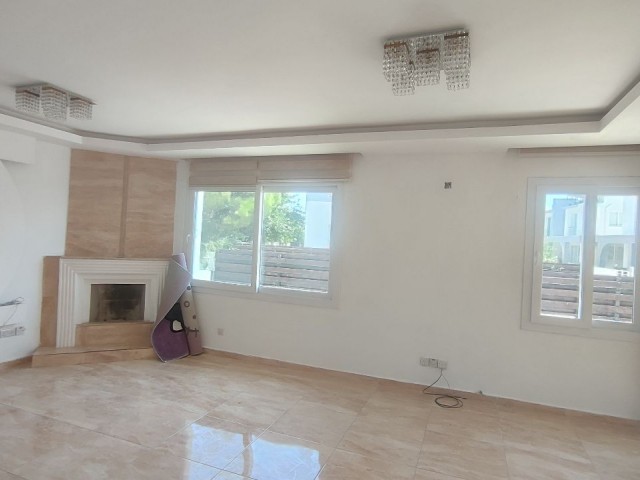 Gönyeli bölgesinde satılık 3+1 köşe villa - Fotoğraf 1