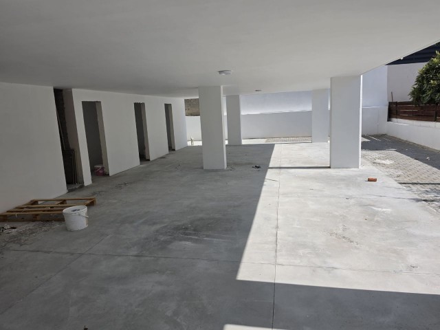 Yenikent de Mükemmel Lokasyonda Geniş ve Ferah (2+1) 90m2+50m2 Teraslı Şömineli , Asansörlü ve Kapalı Otoparklı Penthouse Şanslı Sahibini Bekliyor - Fotoğraf 1