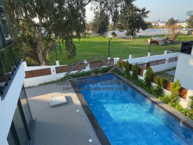 Yeşiltepede 5+1 Satılık Villa - Fotoğraf 4