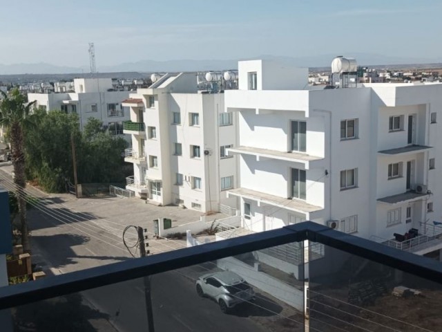 Gönyelide Yeşil Alan ve Park Yanında Mükemmel Konumda (1+1) 65m2 Kapalı Alan + 60 M2 Teraslı Penthouse Şanslı Sahibini Bekliyor. - Fotoğraf 2