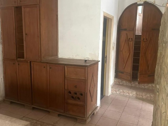 Marmara Bölgesinde Mükemmel Lokasonda (3+1) 140 M2 Geniş ve Ferah Bahçeli Zemin Kat Şömineli Satılık Fırsat Dairemiz - Fotoğraf 4