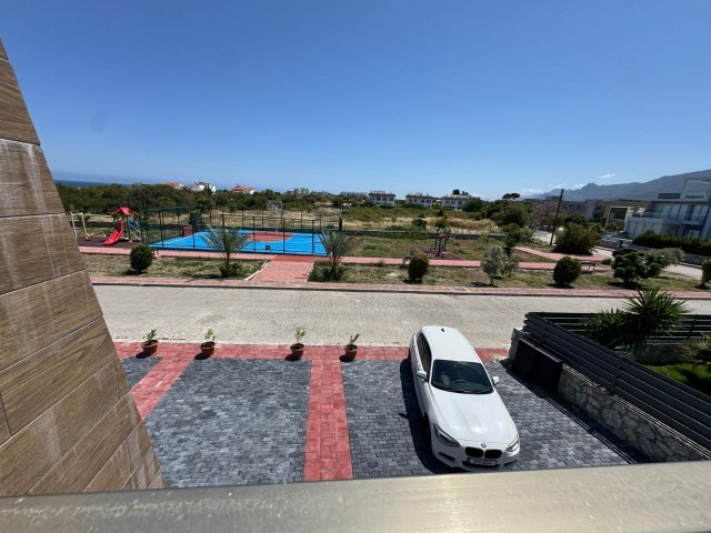 ALSANCAKTA SATILIK 2+1 LOFT DAİRE, MERİT OTELLERE 4 DK , 3'cü ODA YAPILABİLİR