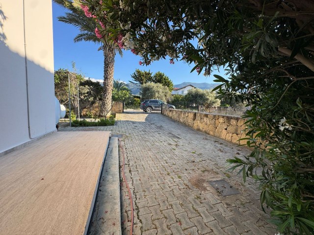 ALSANCAK'TA SATILIK 3+1 FULL EŞYALI, MUHTEŞEM VİLLA