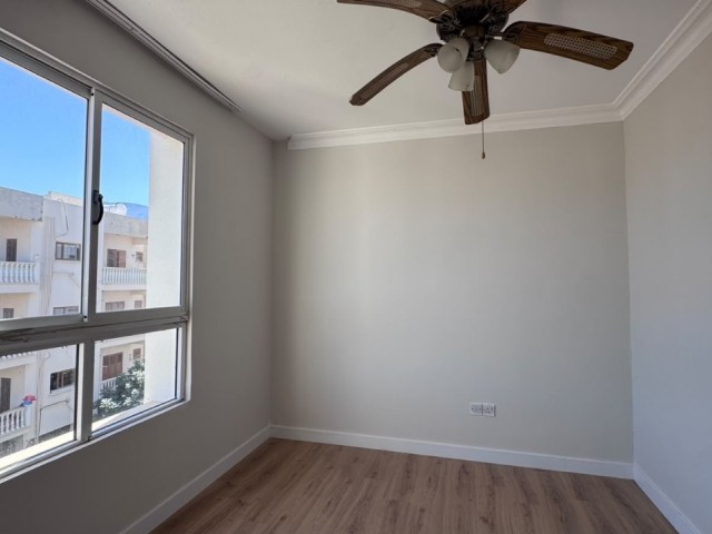 GİRNE MERKEZDE SATILIK 3+1 DAİRE