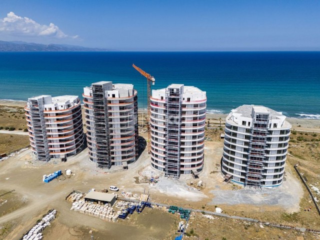 Kuzey Kıbrıs Lefke`de Denize Sıfır Prestijli Projede Daireler
