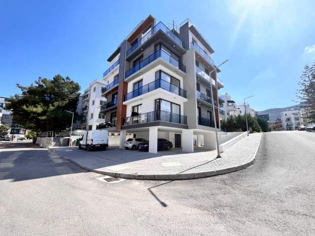🏡 Girne Merkez Satılık 3+1 Penthouse - Muhteşem Deniz Manzaralı ve Geniş Teraslı.TÜRK KOÇANLI - Fotoğraf 1