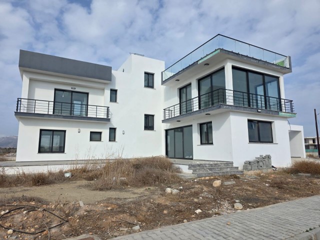 İskele Boğazda Kaçırılmayacak Satılık Villa - Fotoğraf 4