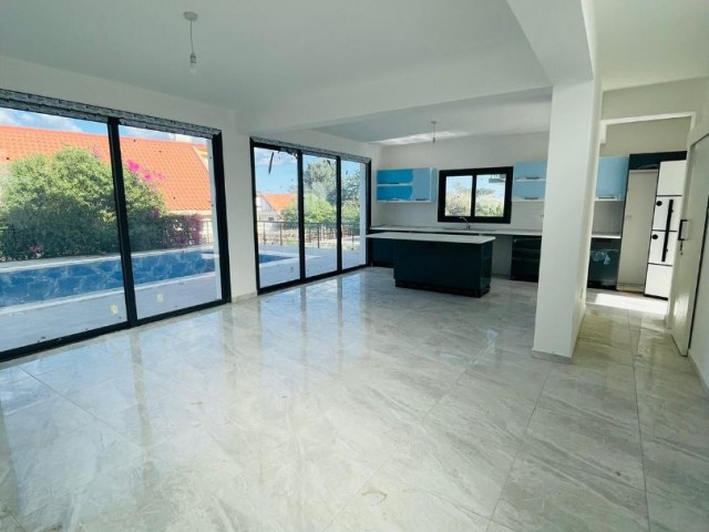 karşıyaka 3+1 sıfır villa (3 adet)