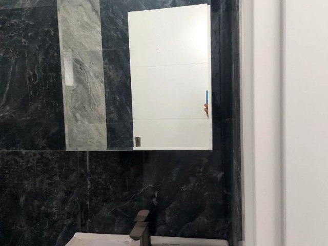 GAZİMAĞUSA ÇANAKKALE'DE SIFIR 2+1 80M2 ÇOK ACİL SATILIK DAİRE...PAZARLIK PAYI VARDIR...
