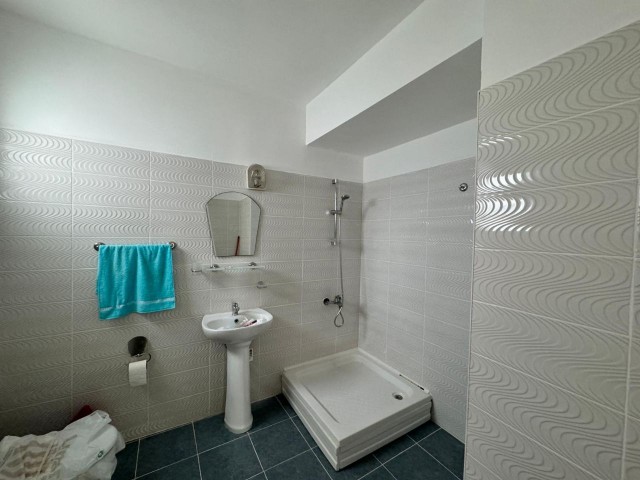 Zeytinlik'de Satılık 3+1 Daire - Fotoğraf 3