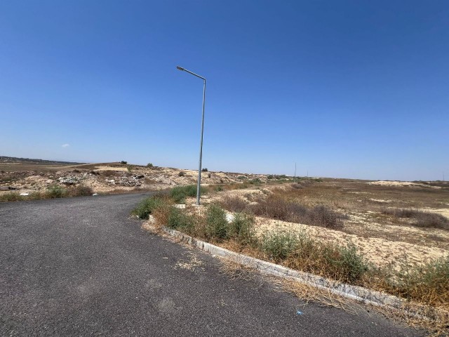 Lefkoşa Aydemet Bölgesinde Satılık 2 Adet Türk Malı Arsa - Fotoğraf 2