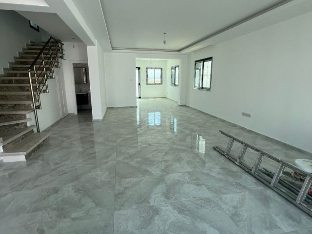 Gönyeli'de Satılık 4+1 Villa - Fotoğraf 2