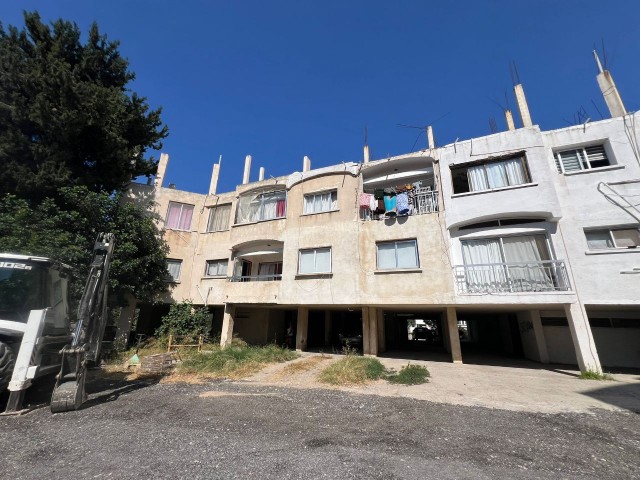GİRNE MERKEZ'DE SATILIK 2+1 VE 1+1 DAİRE