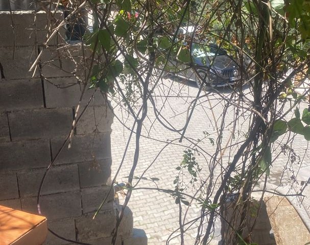 Lefkoşa Surlariçi Bölgesinde 2 Katlı İşyeri Amaçlı Satılık Dükkanlar Satılıktır - Fotoğraf 3