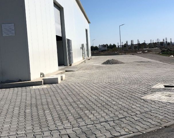 Alayköy'de Satılık Depo - Fotoğraf 2