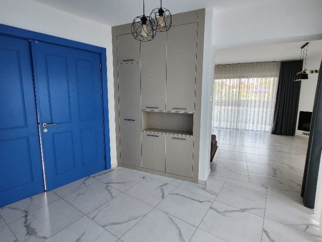 Doğanköy'de Satılık 4+1 Villa - Fotoğraf 4
