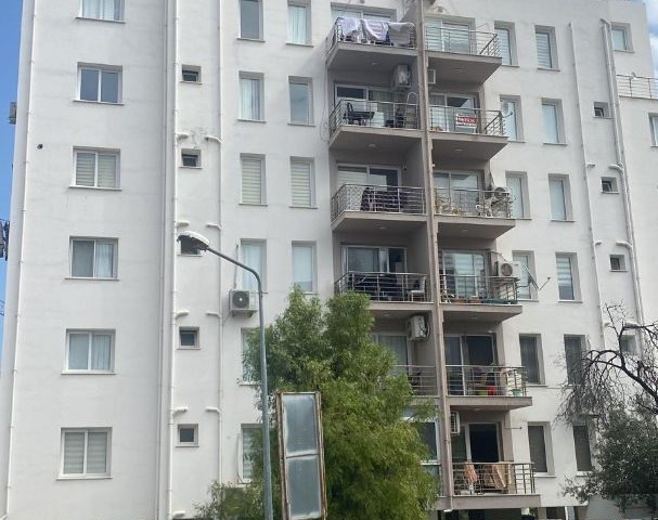 Girne Merkez'de Satılık 2+1 Daire - Fotoğraf 4