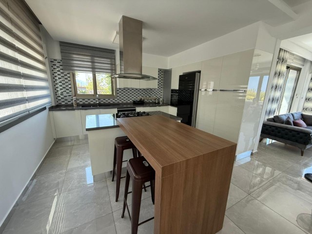 Çatalköy'de Satılık 3+1 Villa - Fotoğraf 1