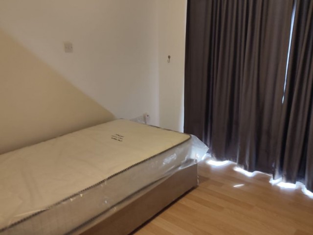 GİRNE MERKEZDE 3+1 SATILIK EŞYALI DAİRE