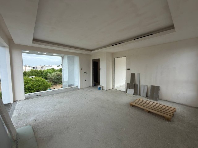 Girne Karaoğlanoğlunda Satılık Özel Havuzlu Lüks 4+1 Villa - Fotoğraf 2
