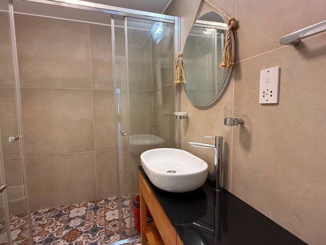 🏡Girne Merkez’de Lüks Site İçerisinde Full Eşyalı Kiralık ve Lüks 2+1 Daire - Fotoğraf 1