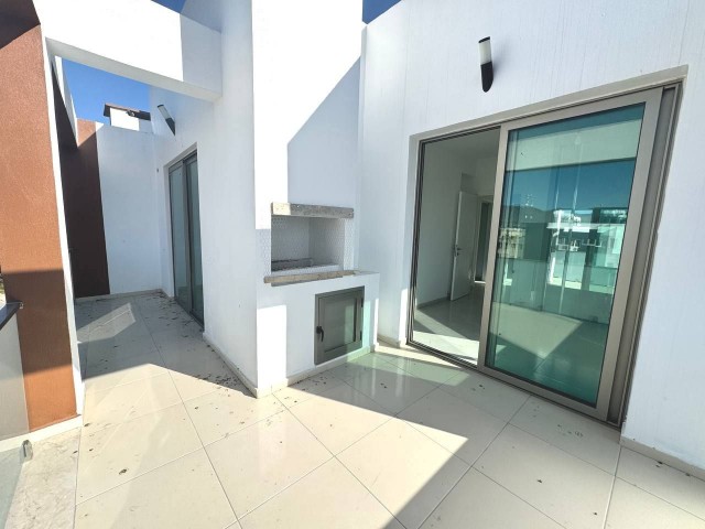 Lefkoşa Gönyelide 2+1 Satılık Geniş Teraslı Türk Koçanlı Penthouse… - Fotoğraf 3