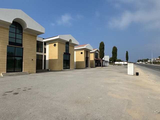 Girne Lapta’da Satılık 1+1 Ofis ve Sendeli Katlı Dükkan – Depolu - Fotoğraf 2
