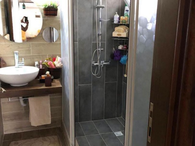 magosa merkezde daüye yakın taşınmaya hazır tadilat istemeyen villa - Fotoğraf 3