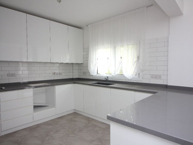 🔥 Levent Site’te Lüks 3+1 Villa — konfor, huzur ve denize yakın yaşam - Fotoğraf 1