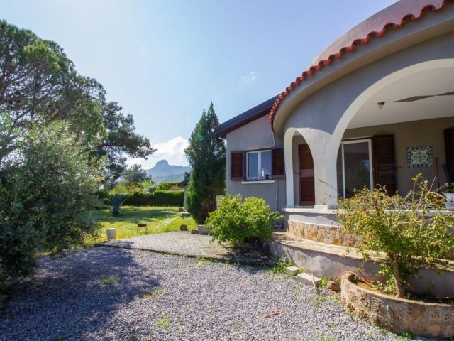 Kaçırılmaz Fırsat! Çatalköy’de 2.710 m² Arsa Üzerinde 4+1 Bungalow Satılık - Fotoğraf 2