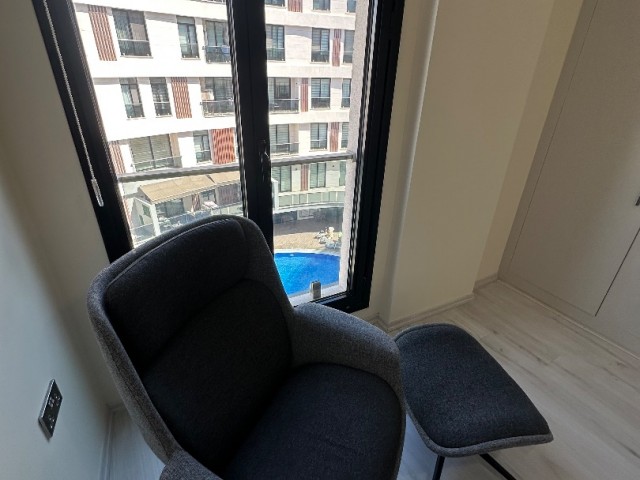 Girne merkezde yer alan Lüks site içersinde 1+1 Satılık Daire.