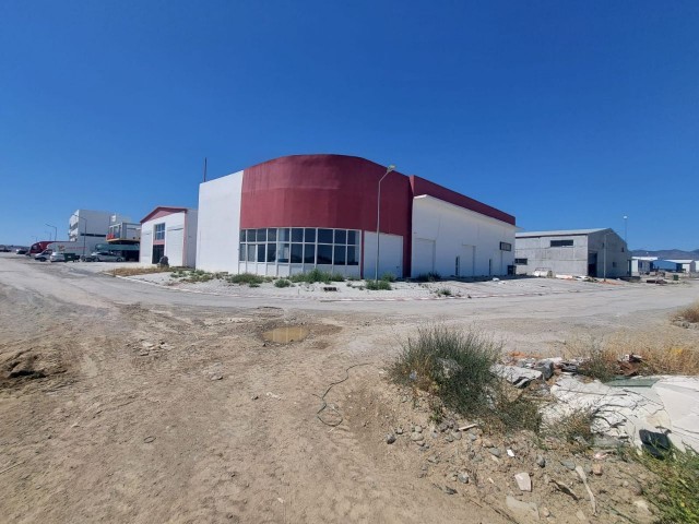 Lefkoşa Alayköy Sanayi'de Satılık Büyük Depo - Fotoğraf 4