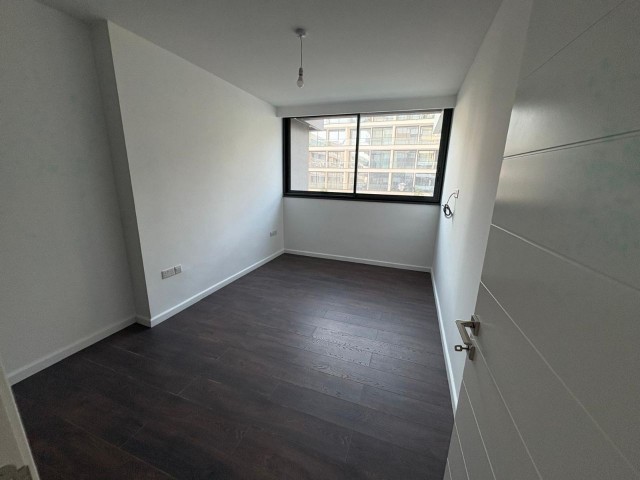 İskele Grand Sapphire, Kıbrısın Tek 7 Yıldızlı Sitesinde Havuz Manzaralı, Uygun Fiyatlı 1+1 Yatırım Fırsatı Daire - Fotoğraf 3