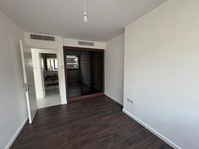 İskele Grand Sapphire, Kıbrısın Tek 7 Yıldızlı Sitesinde Havuz Manzaralı, Uygun Fiyatlı 1+1 Yatırım Fırsatı Daire - Fotoğraf 4