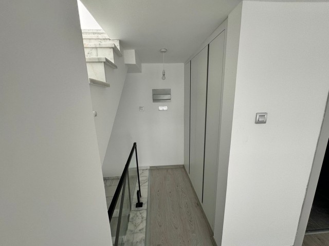 İSKELE BOĞAZ'DA  ÖZEL SONSUZLUK HAVUZLU ŞOK FİYATA SATILIK 1+1 LOFT