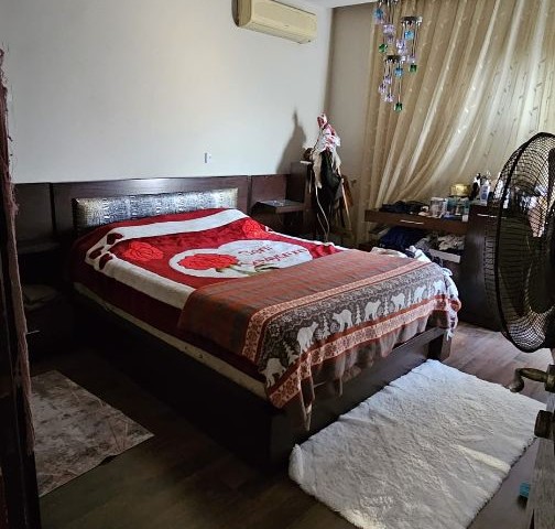 Gazimağusa Dima Market yakınında satılık 125 m' 2+1 daire - Fotoğraf 3