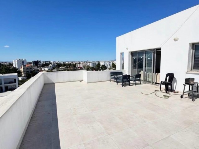 LEFKOŞA DOMUZCULAR BÖLGESİ SATILIK 2+1 EŞYALI PENTHOUSE DAİRE