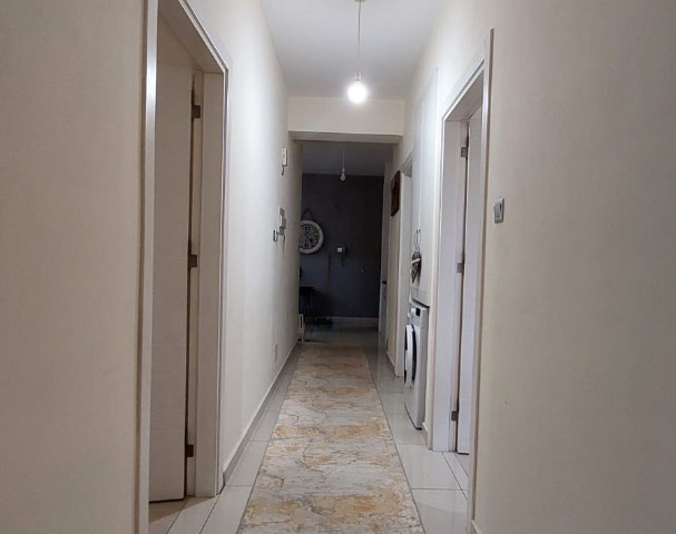 YENİBOĞAİÇİ BÖLGESİ DENİZE VE ORMANA YÜRÜME MESAFESİNDE SATILIK 3+1 ZEMİN KAT DAİRE