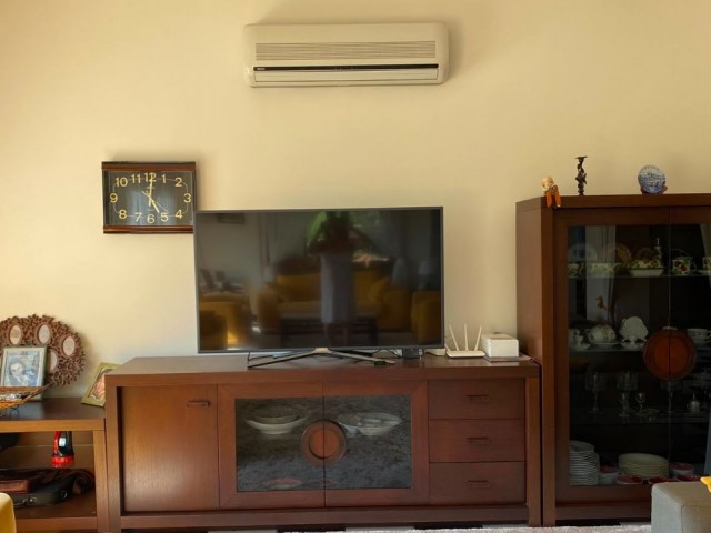 Gazimağusa Tatlısu'da Deniz ve Doğa Manzaralı Geniş Villa Satılık! - Fotoğraf 2