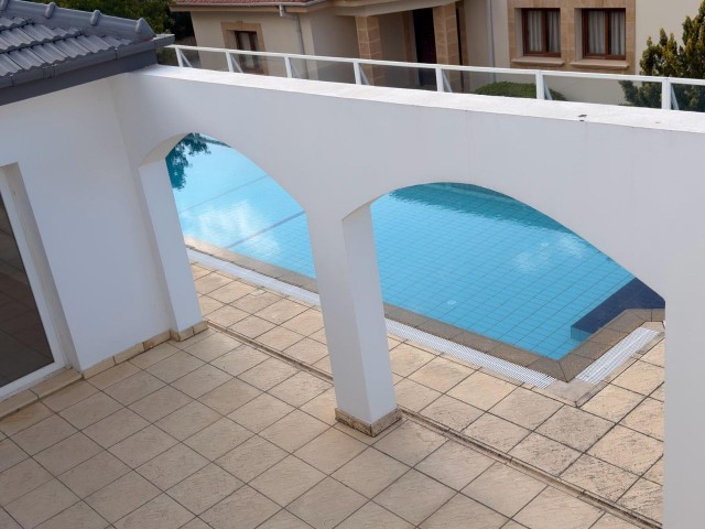🏡 Çatalköy – Ozanköy Arasında Satılık 4+1 Villa- Arkası Orman Arazisidir Mükemmel Konumdadır - Fotoğraf 1