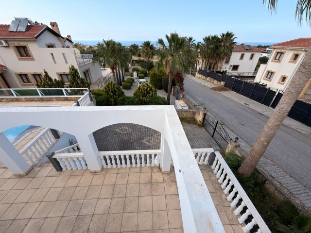 🏡 Çatalköy – Ozanköy Arasında Satılık 4+1 Villa- Arkası Orman Arazisidir Mükemmel Konumdadır - Fotoğraf 3