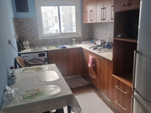 Girne Oscar otel bölgesi,Türk kocanli full tadile edilmiş,2+1 satılık daire - Fotoğraf 2