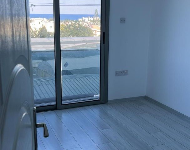 Girne alsancak bölgesi atakara market yakını satılık 2+1 daire