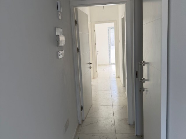 Güzelyurt'da Şehir ve Doğa Manzaralı 3+1 Eşyasız Daire - Kaçırmayın! - Fotoğraf 3